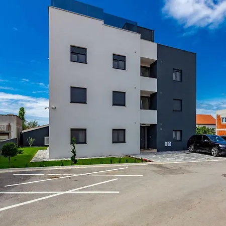 Exquisite Prestige Luxury With Shared Pool Apartment Zadar