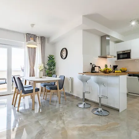 Exquisite Prestige Luxury With Shared Pool Zadar