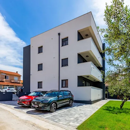 Exquisite Prestige Luxury With Shared Pool Apartment Zadar